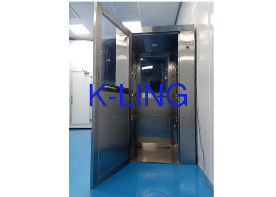 Sala de túnel de ducha de aire de tipo L de alta velocidad personalizada con puerta oscilante automática de frecuencia 50Hz