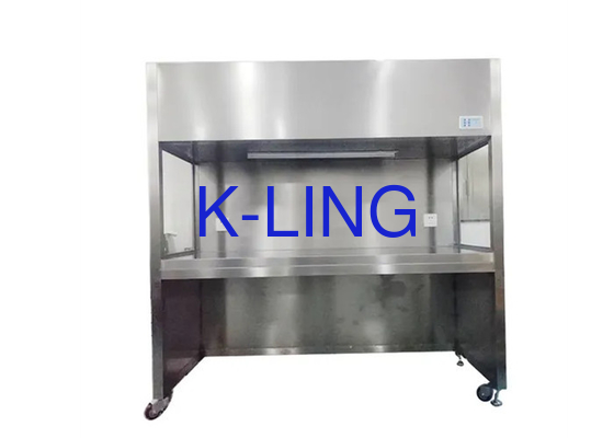 Banco de flujo laminar personalizable con base de 650 mm de altura y tamaño de 2600x2400 mm