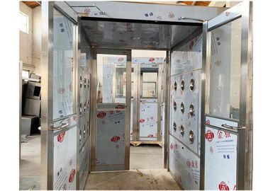 Sitio de ducha doble de aire de la puerta de oscilación para las fábricas de productos químicos garantía de 1 año