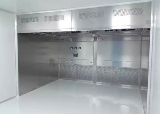 Sitio limpio de la clase 100 que pesa la cabina con el sistema de control del PLC